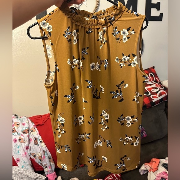 Ann Taylor Factory Tops - NWT Ann Taylor Factory Women’s M Ruffle Mock Neck Multicolor Floral Blouse